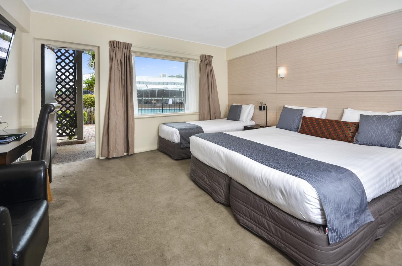 Poenamo Hotel Auckland Exterior photo